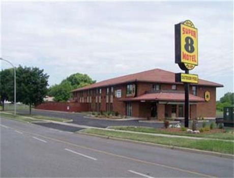Super 8 Chatham