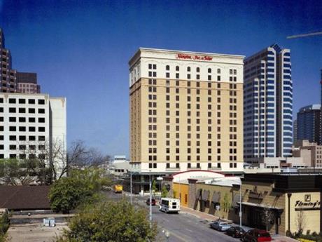 Hampton Inn  Suites AustinDowntown