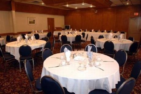 Lakeview Inn and Suites Drayton Valley