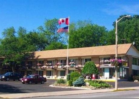 Econo Lodge West of the Falls