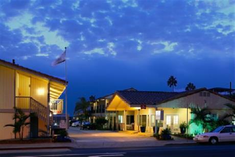 Pacific Shores Inn