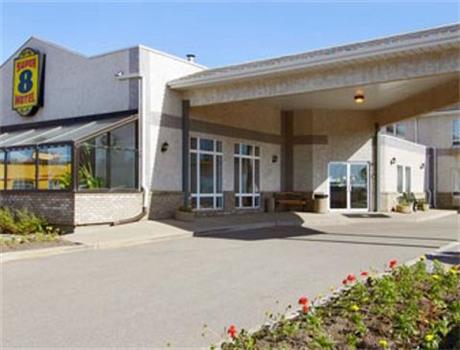 Super 8 Motel Brandon MB