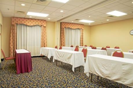 Holiday Inn Express Hotel & Suites HOUSTON - MEMORIAL PARK AREA