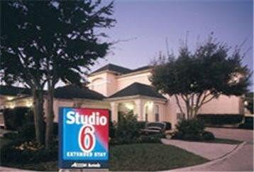 Studio 6 DallasGarland Northeast