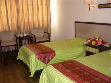 Zilong Business Hotel