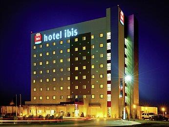 ibis Juarez Consulado