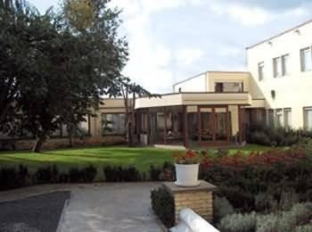 BEST WESTERN Ambassador Hotel