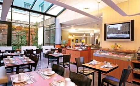 PARK AND SUITES LYON GERLAND