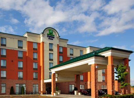 Holiday Inn Express Hotel & Suites BRAMPTON