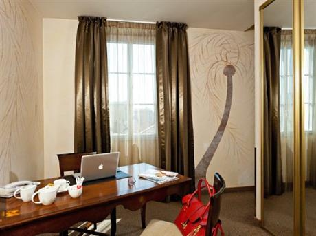 BEST WESTERN Cannes Riviera Hotel