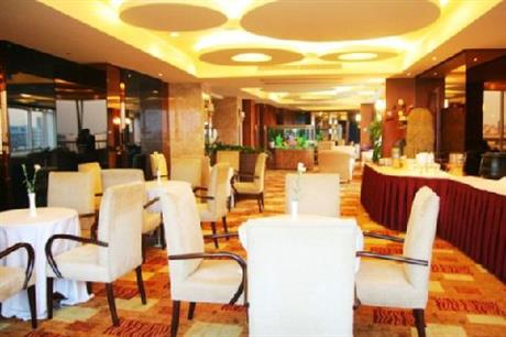 Royal Marina Plaza