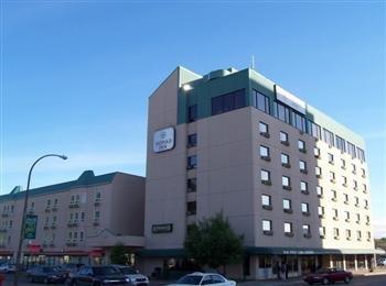Nomad Hotel and Suites