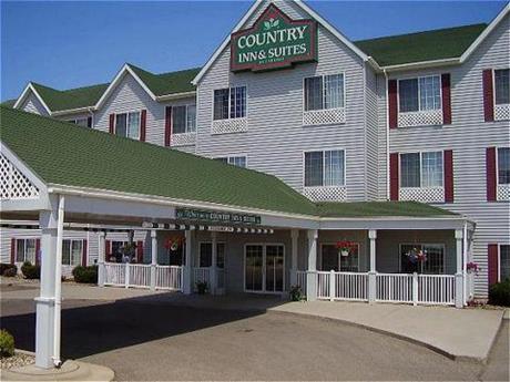 Country Inn & Suites By Carlson Watertown