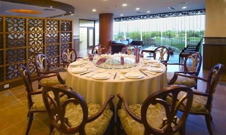 Oak Bay Garden Hotel