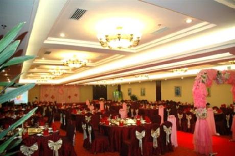 Golden Phoenix Airport Hotel