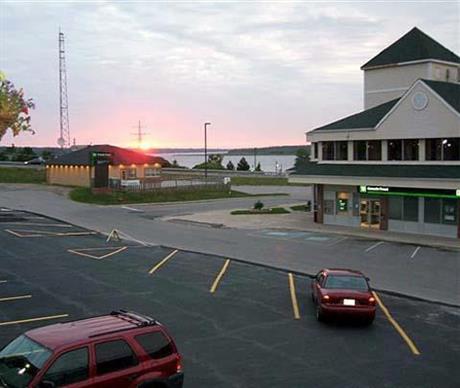 Econo Lodge Miramichi