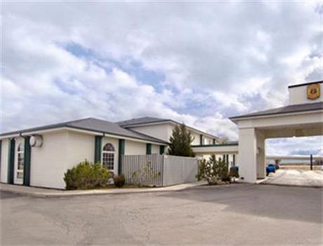 Super 8 Motel - Battle Mountain