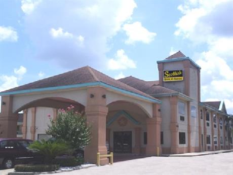 Scottish Inn & Suites - Hobby Airport North