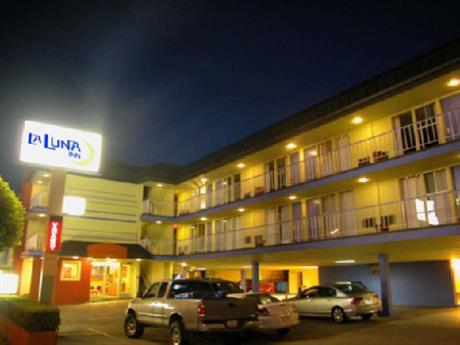 La Luna Inn