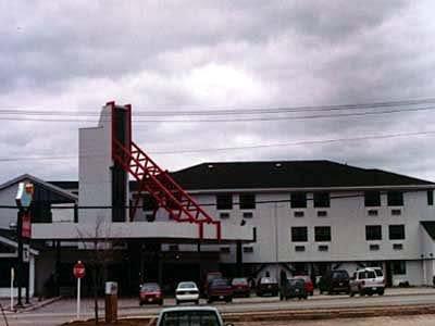 Sinbads Hotel and Suites