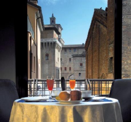 Hotel Ferrara