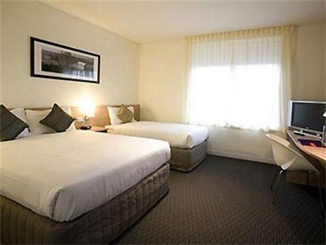 Ibis Melbourne