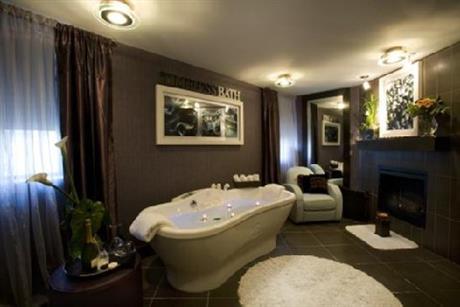 Sandman Suites on Davie Vancouver