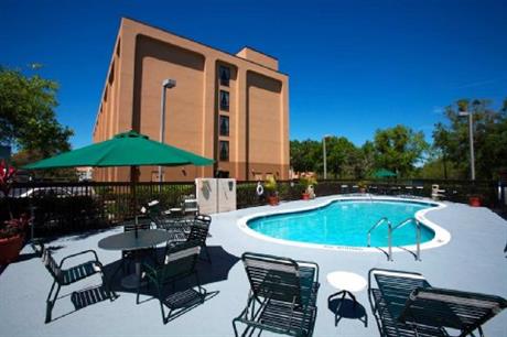 Hampton Inn closest to Universal Or