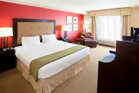 Holiday Inn Express Hotel & Suites WASHINGTON NE-NATL ARBORETUM