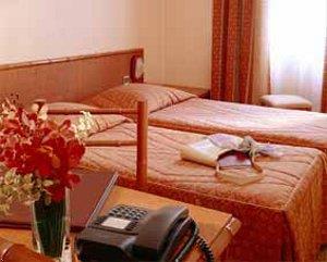 Trianon Gare De Lyon Hotel