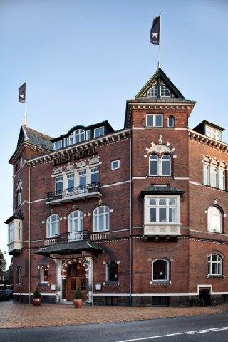 First Hotel Grand