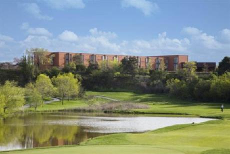 Carlingview Airport Inn
