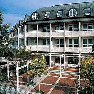 DERAG HOTEL AND LIVING Frankfurt