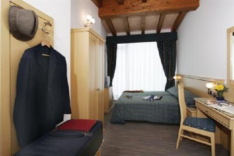 Minotel Mary