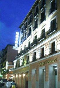 Victoria 4 Hotel