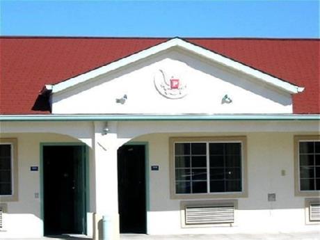 Passport Inn & Suites Eastex Fwy.