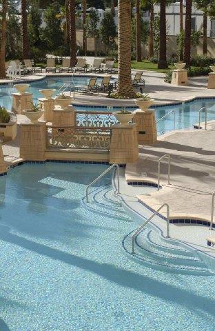 HILTON GRAND SUITES ON VEGAS STRIP