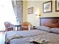 Yankee Pedlar Inn