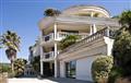RESIDENCE ADRIANA