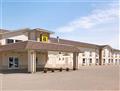 Super 8 Motel - Meadow lake