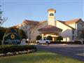 La Quinta Inn AND Suites Dallas Addison Galleria