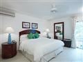 Royal Glitter Bay Villas