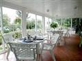 Lakeside Country Inn