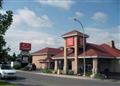 Econo Lodge  Inn & Suites Lethbridge
